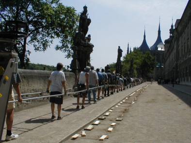 image024.jpg (21734 bytes)